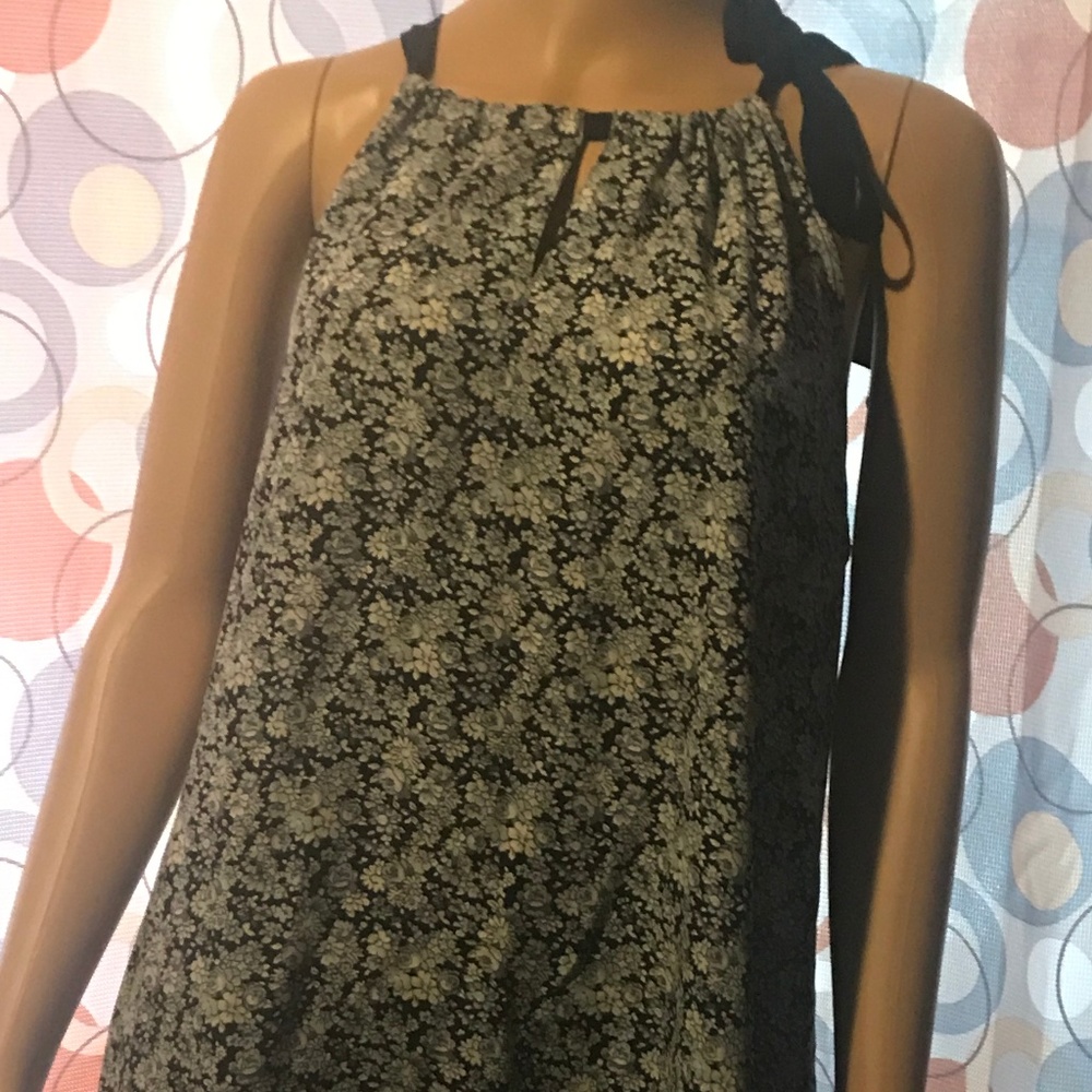 Blue & White Floral Keyhole Tank tie on Shoulder